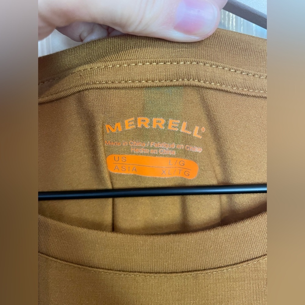 Merrell Tech Long Sleeve Tee Size Large - Picture 3 of 5